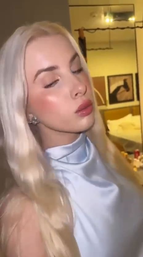 Ева — видео