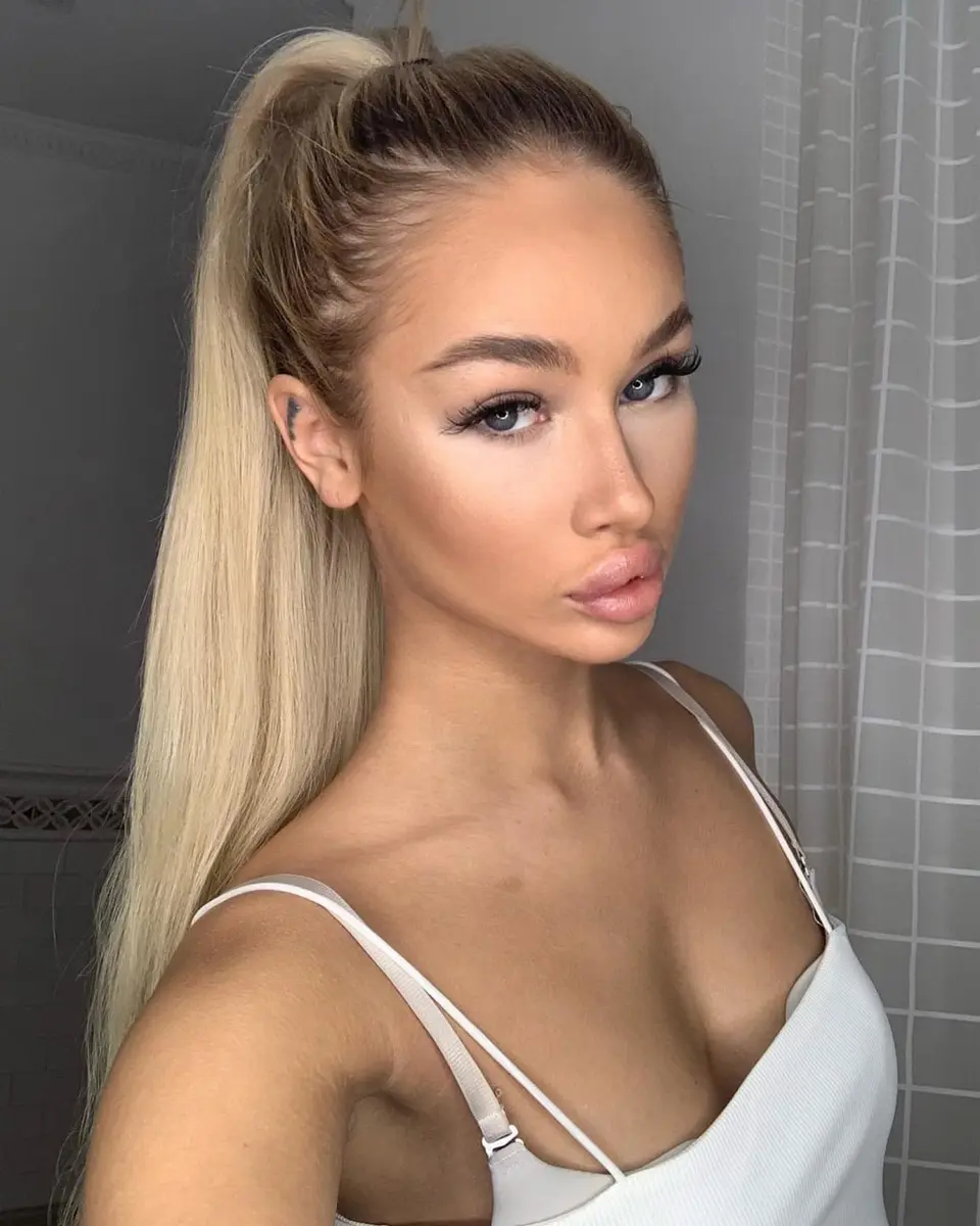 Stella profile in Dubai