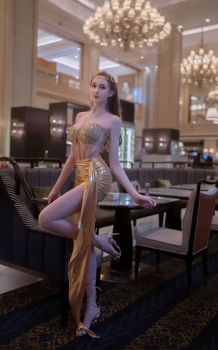 Wednesday profile in Dubai